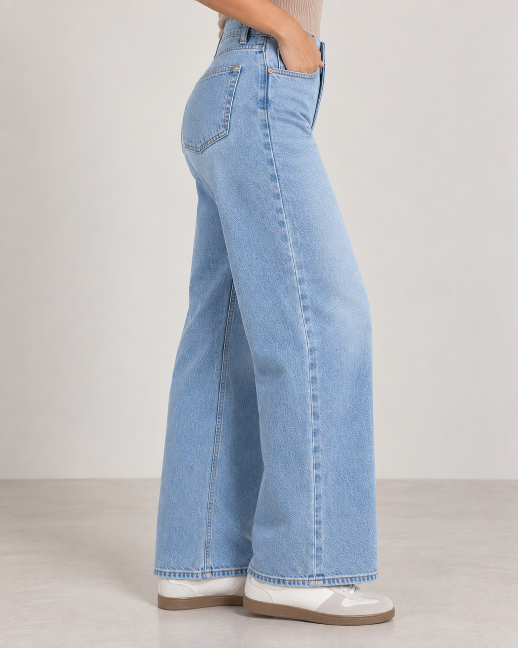 Light Blue Wide Leg High Waisted Jeans - Baggy Fit