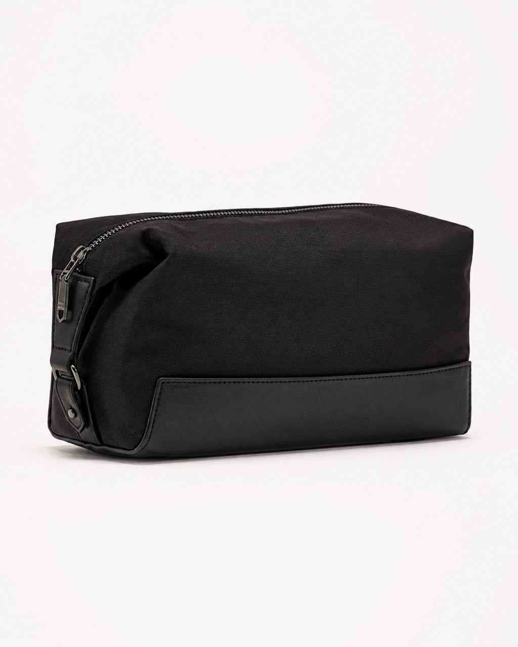The Mercer Wash Bag in Black